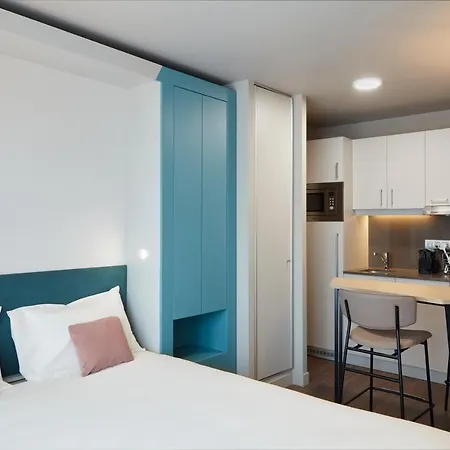 Adagio Paris Longchamp 4*