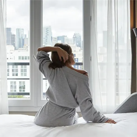 Adagio Paris Longchamp 4*