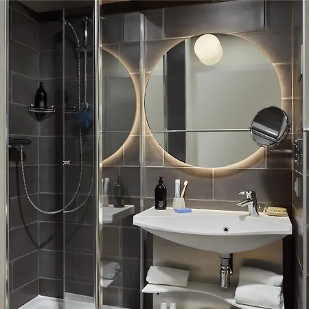 Adagio Paris Longchamp Suresnes