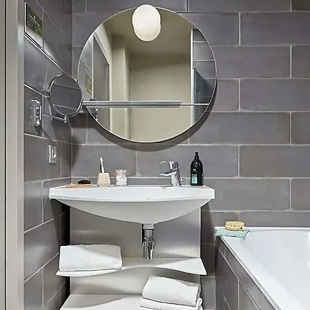 Adagio Paris Longchamp 4*